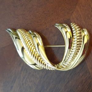 Napier statement brooch